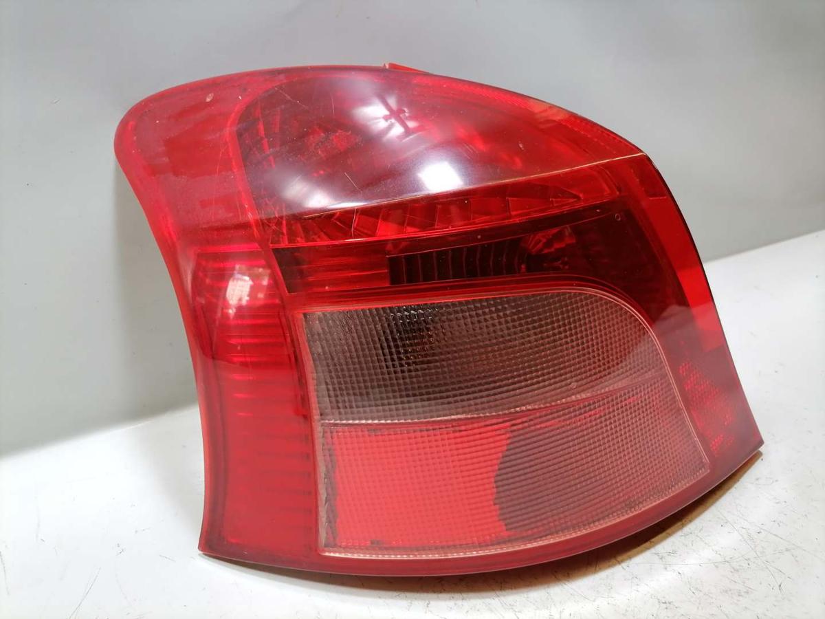 Toyota Yaris XP9 original Rücklicht Rückleuchte Schlussleuchte links Bj.2006